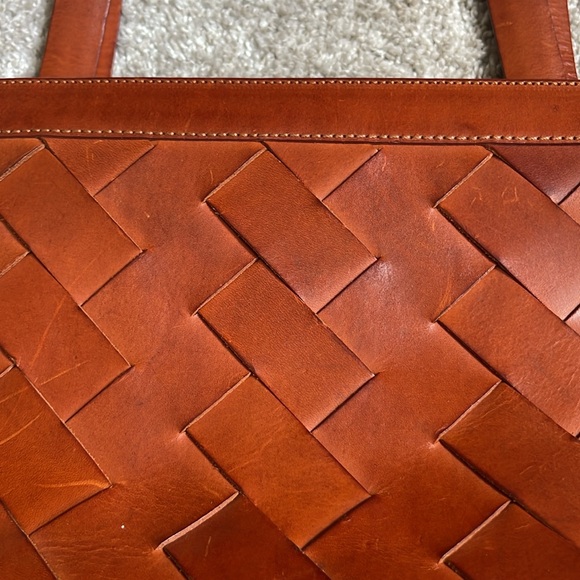 Gabrielle strehle tan leather woven shoulder or handbag. Very gently used - Picture 2 of 11